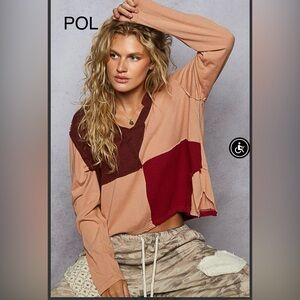 BP219-1❤️POL playful Color Block Top - 
burgundy red+ peachy pumpkin. So cute!